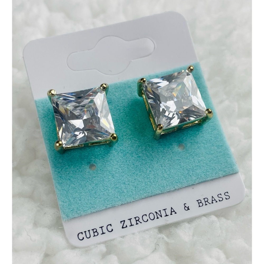 (NWT) Large Cubic Zirconia Square Princess Cut Stud Earrings - Picture 9 of 11